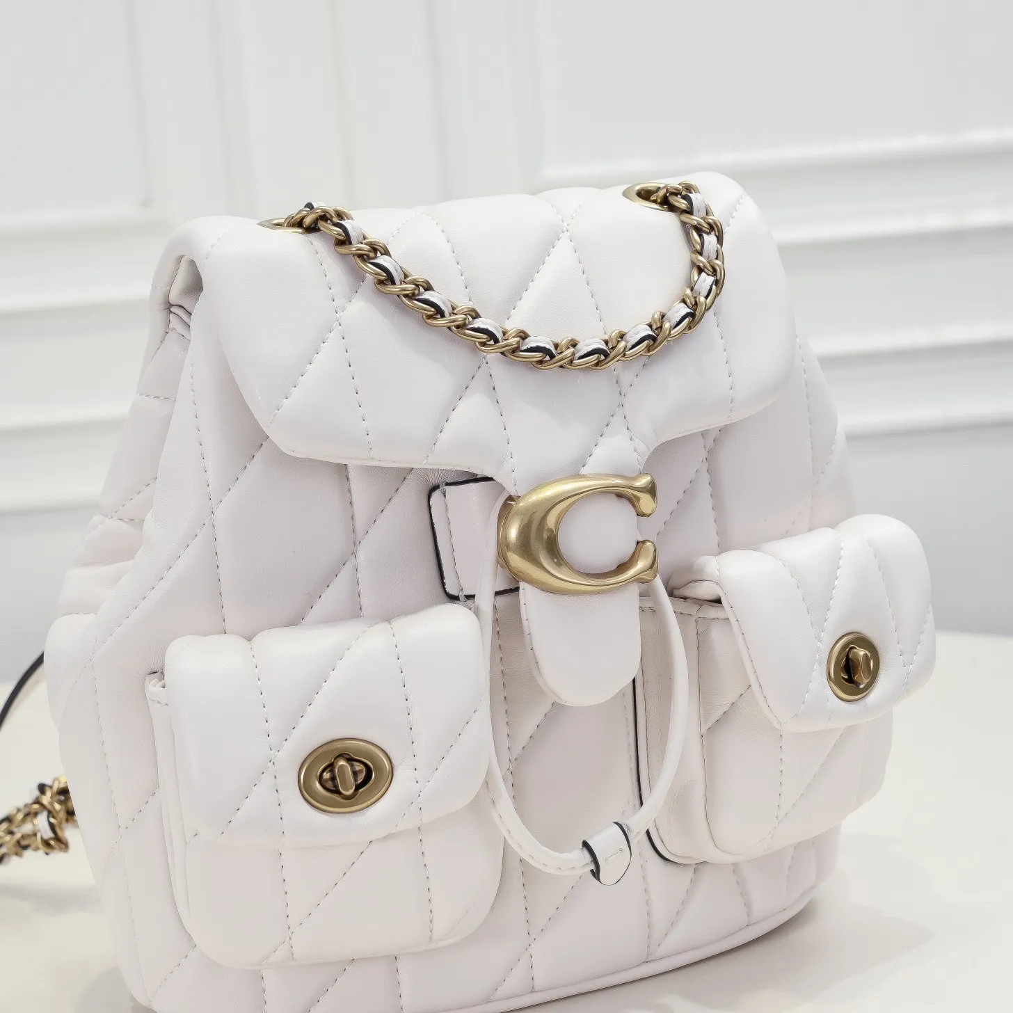 Style No. CU076 Size: 22.5*21*13.5cm