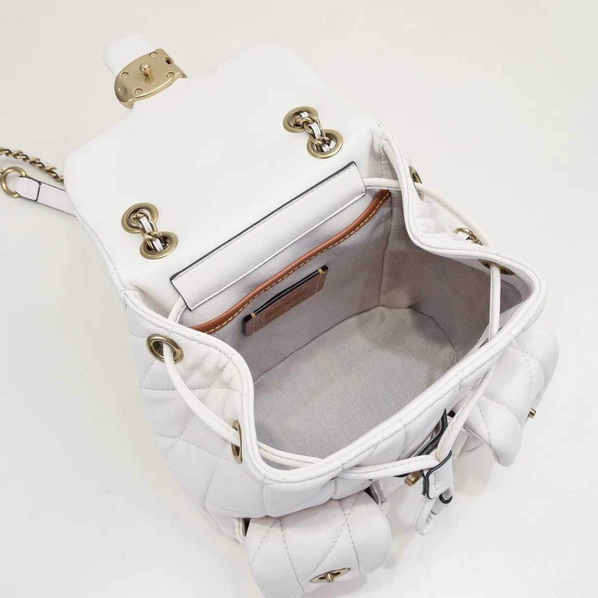 Style No. CU076 Size: 22.5*21*13.5cm