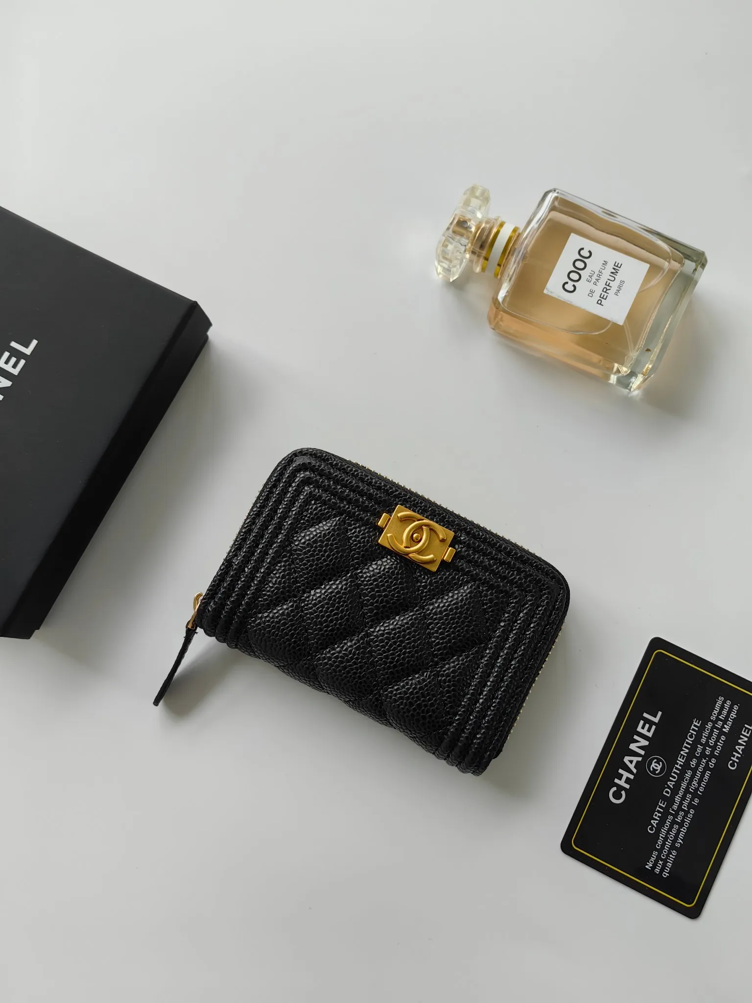 ￥140 Chanel card holder❤Coin purse️❤️Full leather inside and outside. Counter style. Impeccable workmanship details. Adhere to high quality. Style number: A84433 Size: 11.5x8cm