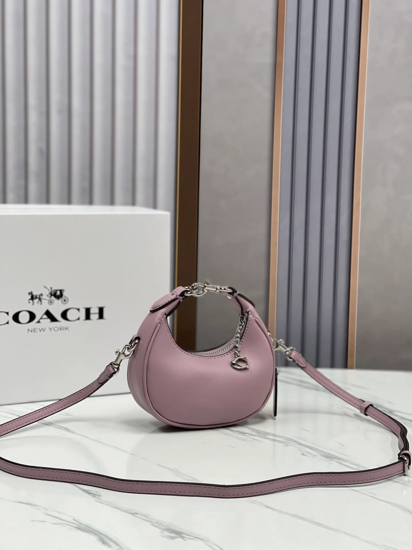 Batch 360💰Coach’s new women’s mini dumpling bag model: CR506 wrist bag, shoulder crossbody retro half-moon bag jonie armpit bag, size: 15*7*6