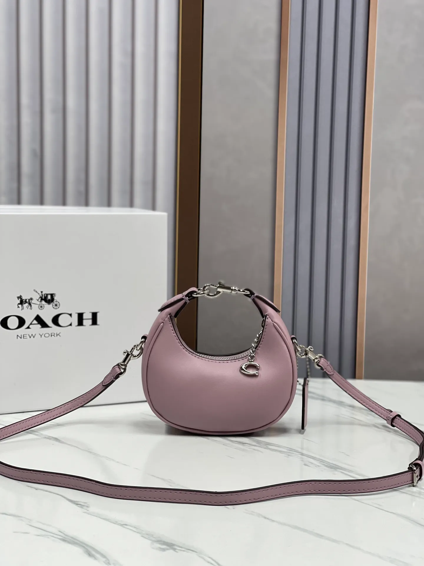Batch 360💰Coach’s new women’s mini dumpling bag model: CR506 wrist bag, shoulder crossbody retro half-moon bag jonie armpit bag, size: 15*7*6