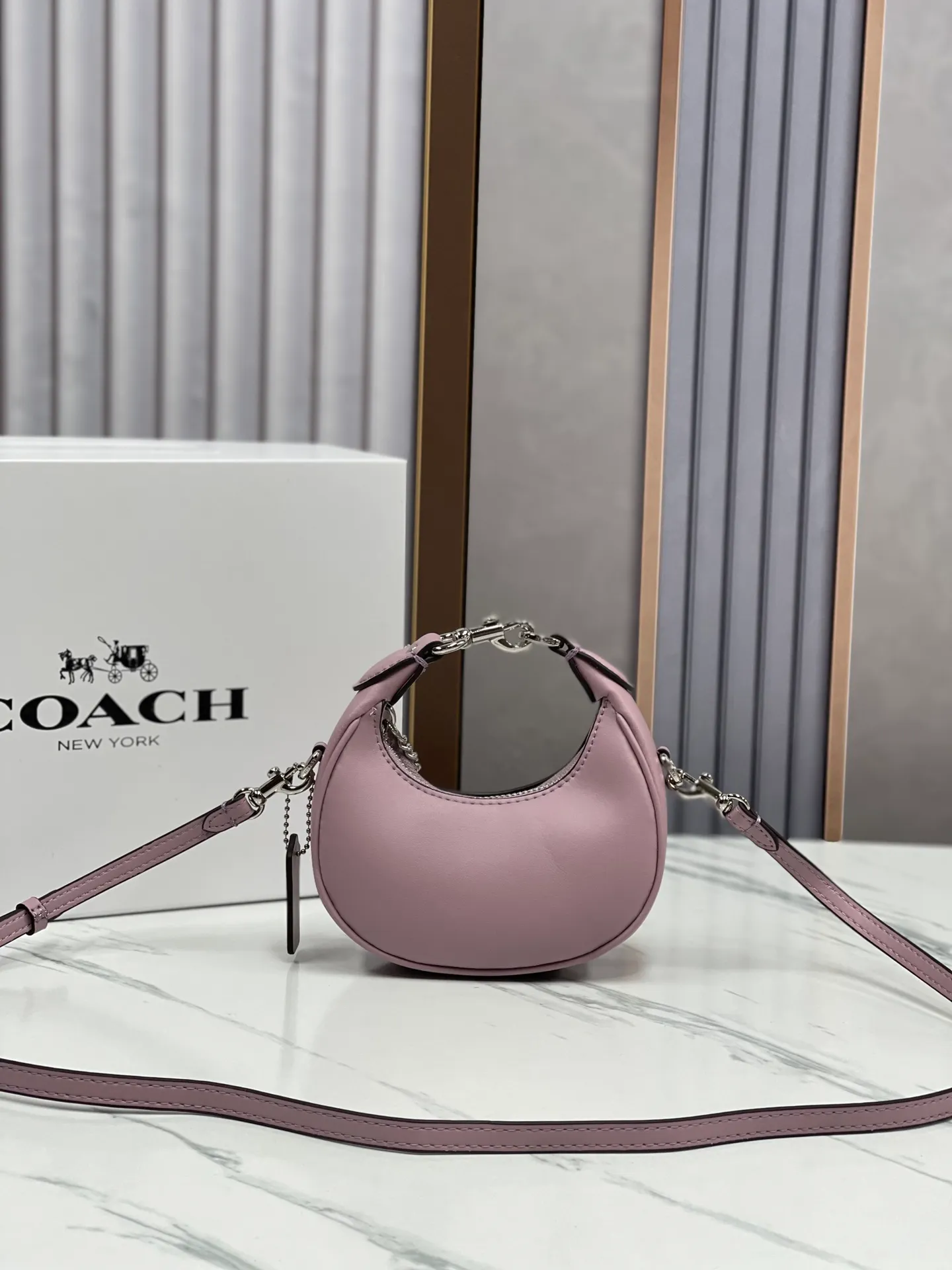 Batch 360💰Coach’s new women’s mini dumpling bag model: CR506 wrist bag, shoulder crossbody retro half-moon bag jonie armpit bag, size: 15*7*6
