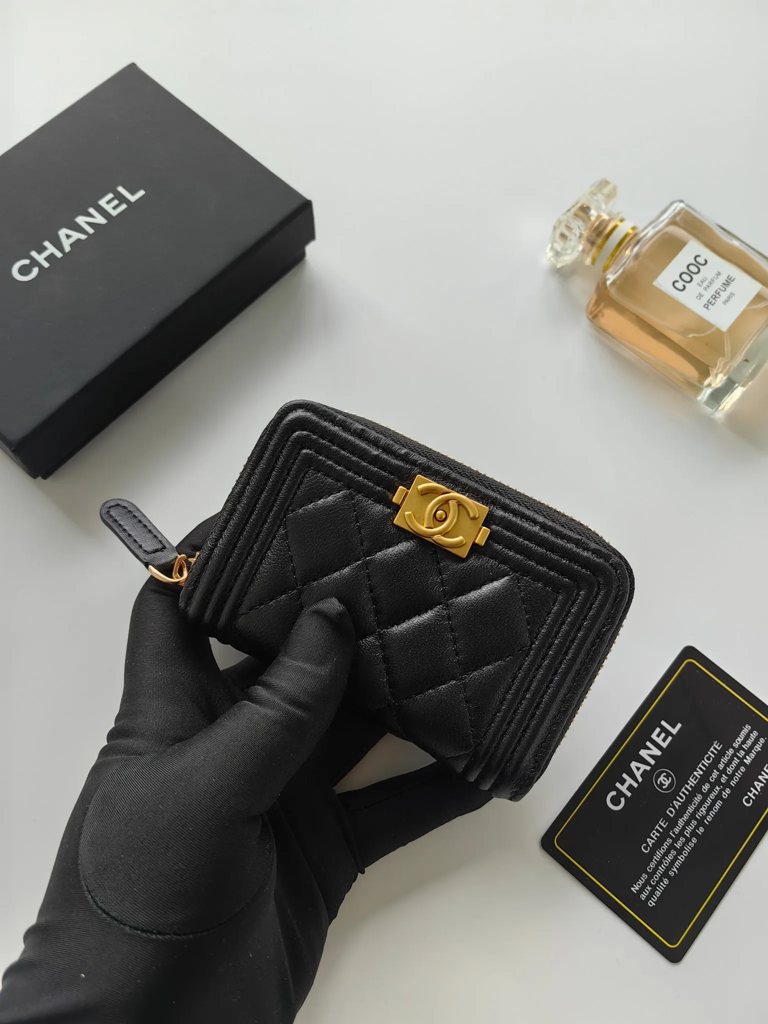 ￥140 Chanel card holder❤Coin purse️❤️Full leather inside and outside. Counter style. Impeccable workmanship details. Adhere to high quality. Style number: A84433 Size: 11.5x8cm