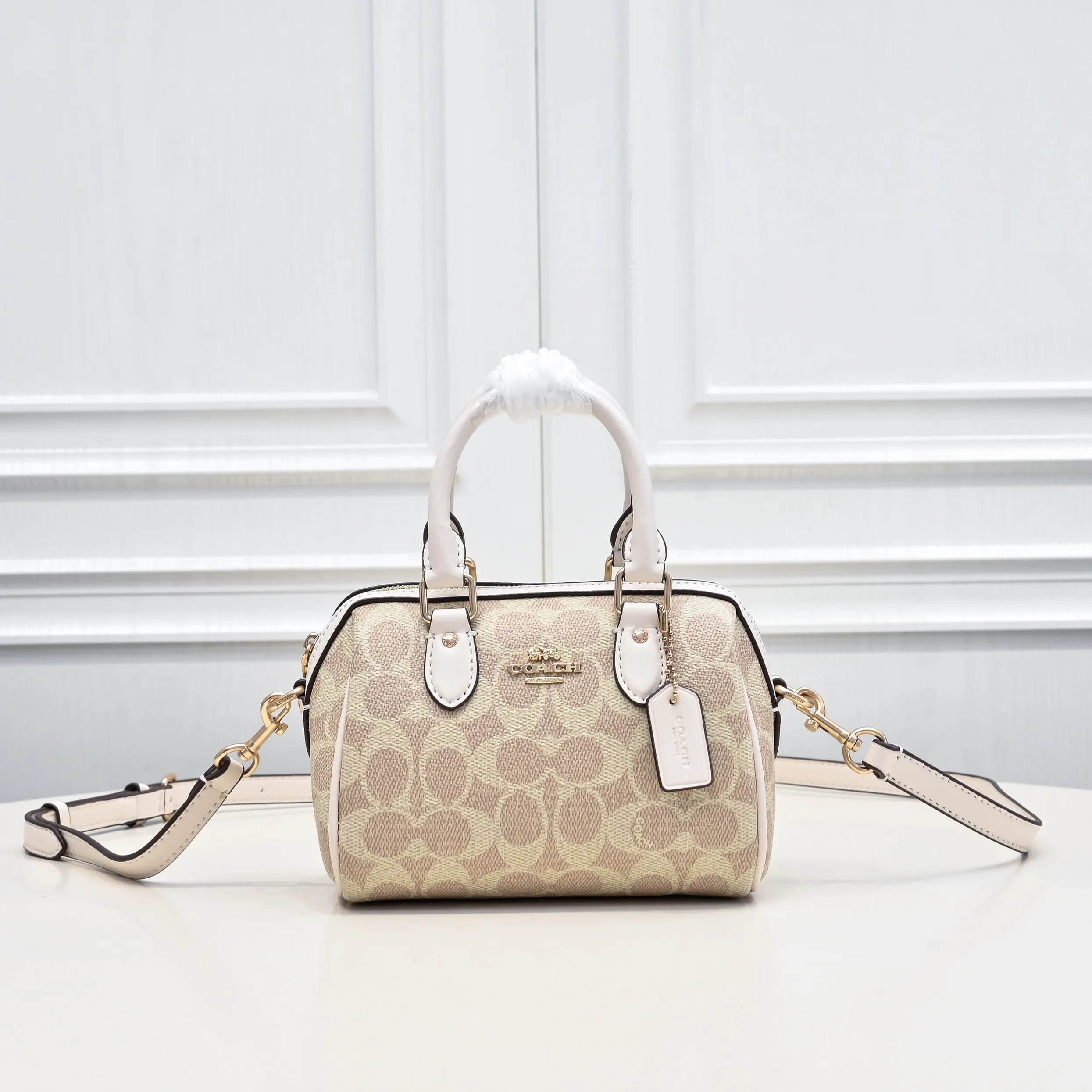 Style number: CW330 Size: 17.5*12*10cm