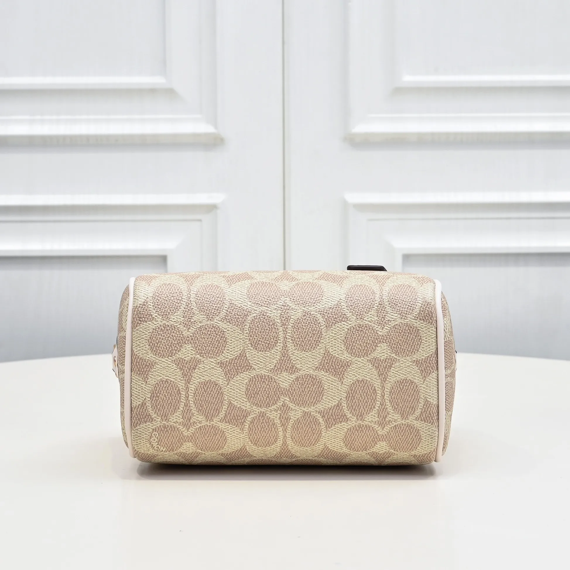 Style number: CW330 Size: 17.5*12*10cm