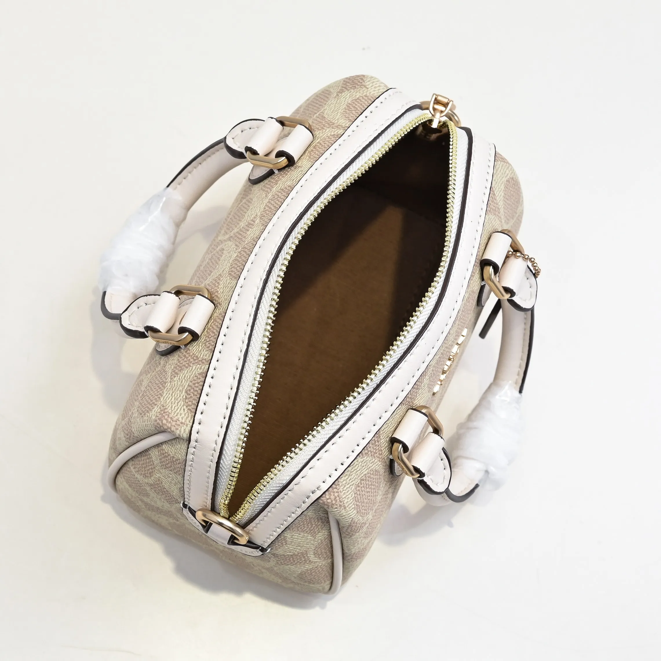 Style number: CW330 Size: 17.5*12*10cm