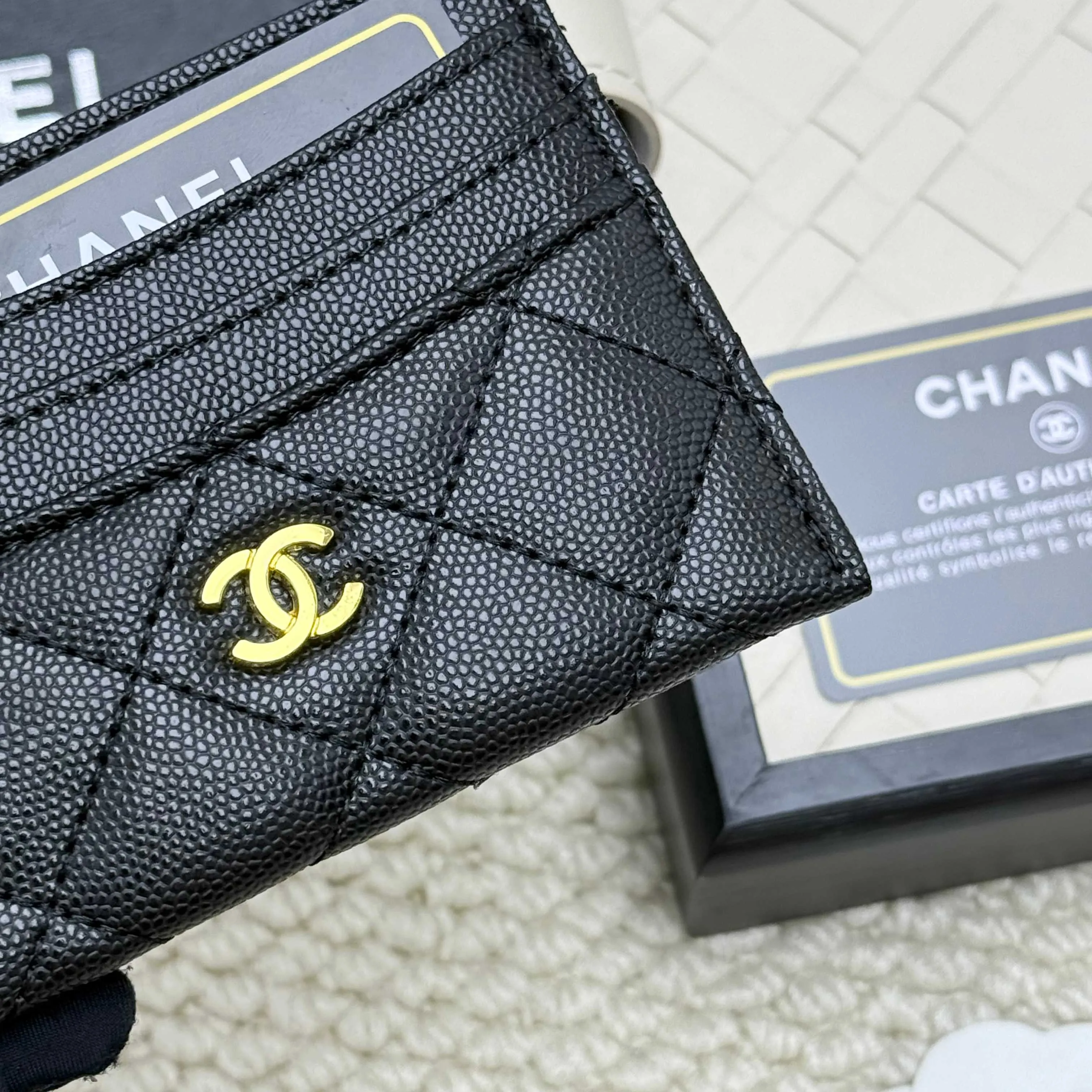 💰110 chanel 2025 new product card holder lambskin, seven card slots, can hold change, imported Italian lambskin + hardware logo, so beautiful, love it. The color is as shown in the picture, easy and fast storage, mini card holder No.: 4472 Size: w11×h10cm