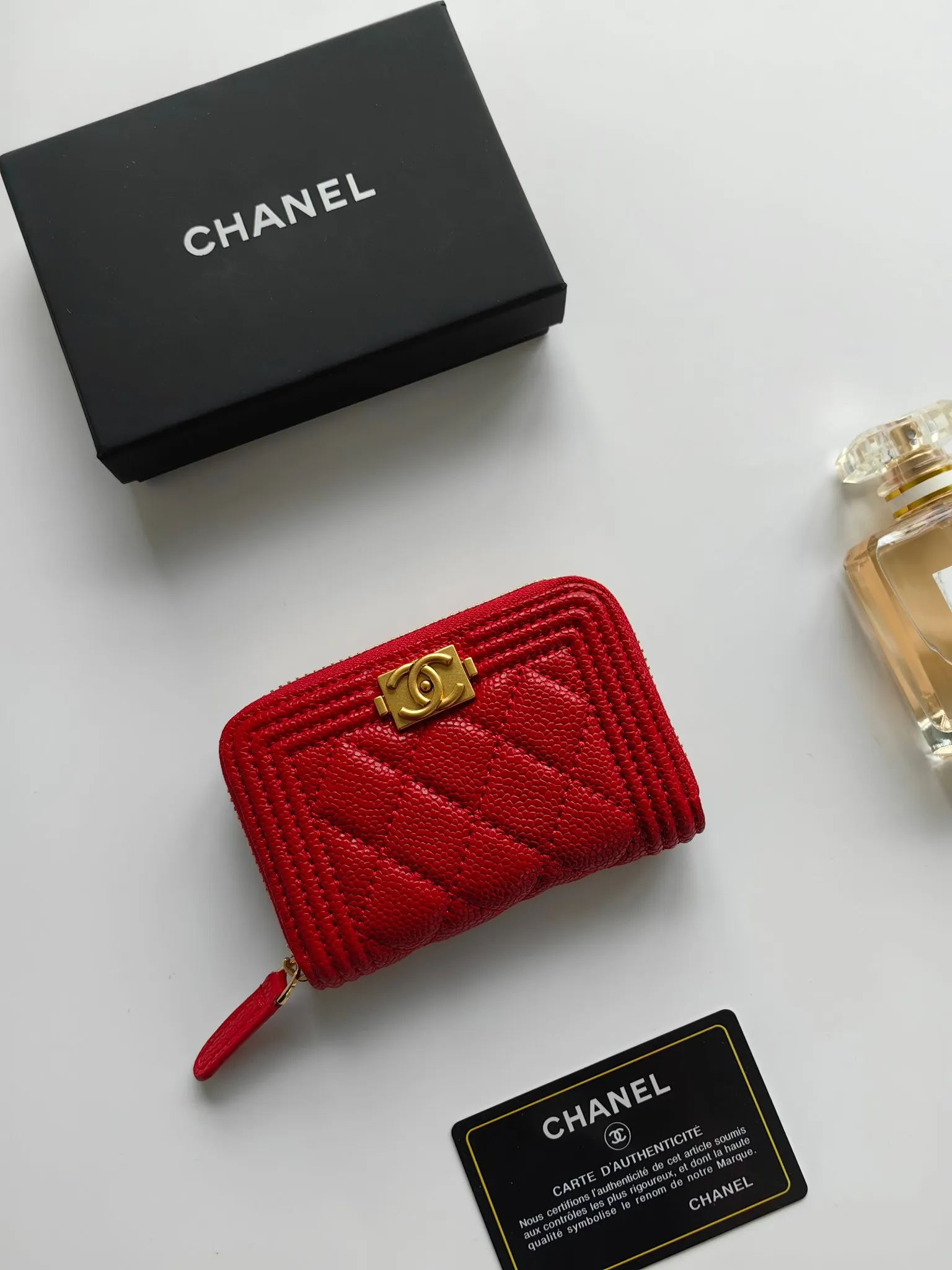 ￥140 Chanel card holder❤Coin purse️❤️Full leather inside and outside. Counter style. Impeccable workmanship details. Adhere to high quality. Style number: A84433 Size: 11.5x8cm