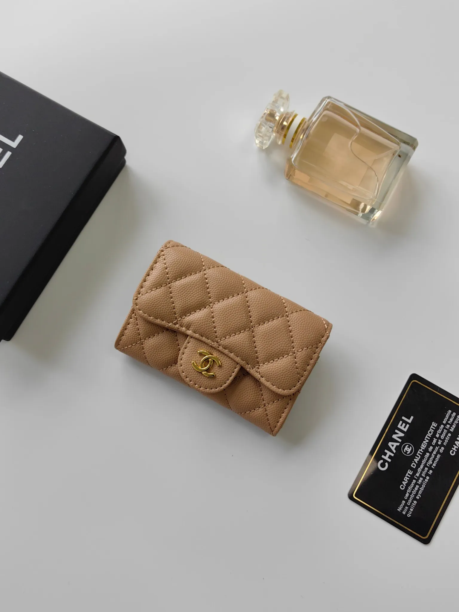 ￥110 CHANEL Chanel classic flap card holder. Imported sheepskin and caviar cowhide, card holder and coin purse integrated, with slip pocket on the back, model number: AP448, size: 7.5 × 11.3 × 2.1 cm