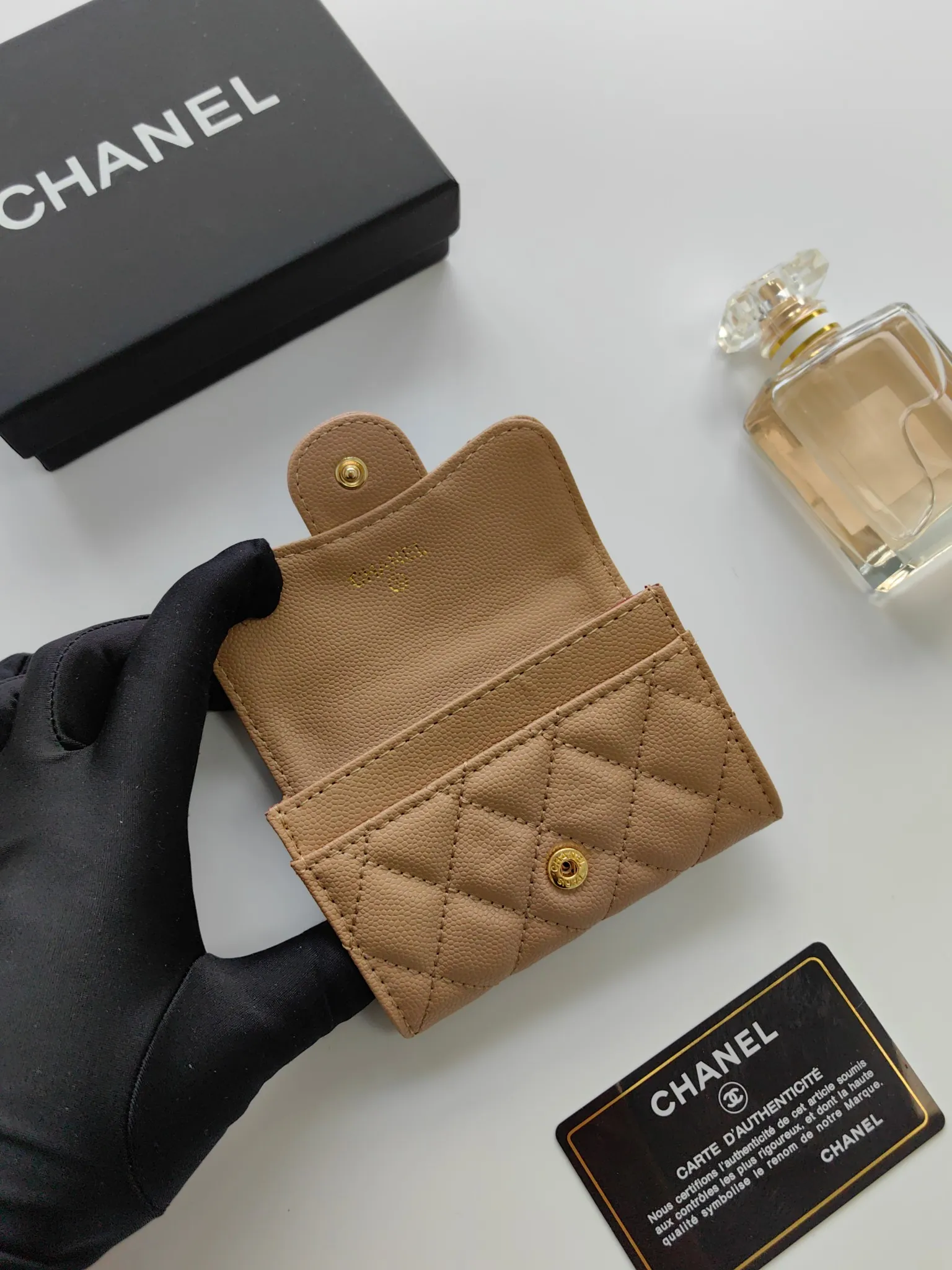 ￥110 CHANEL Chanel classic flap card holder. Imported sheepskin and caviar cowhide, card holder and coin purse integrated, with slip pocket on the back, model number: AP448, size: 7.5 × 11.3 × 2.1 cm