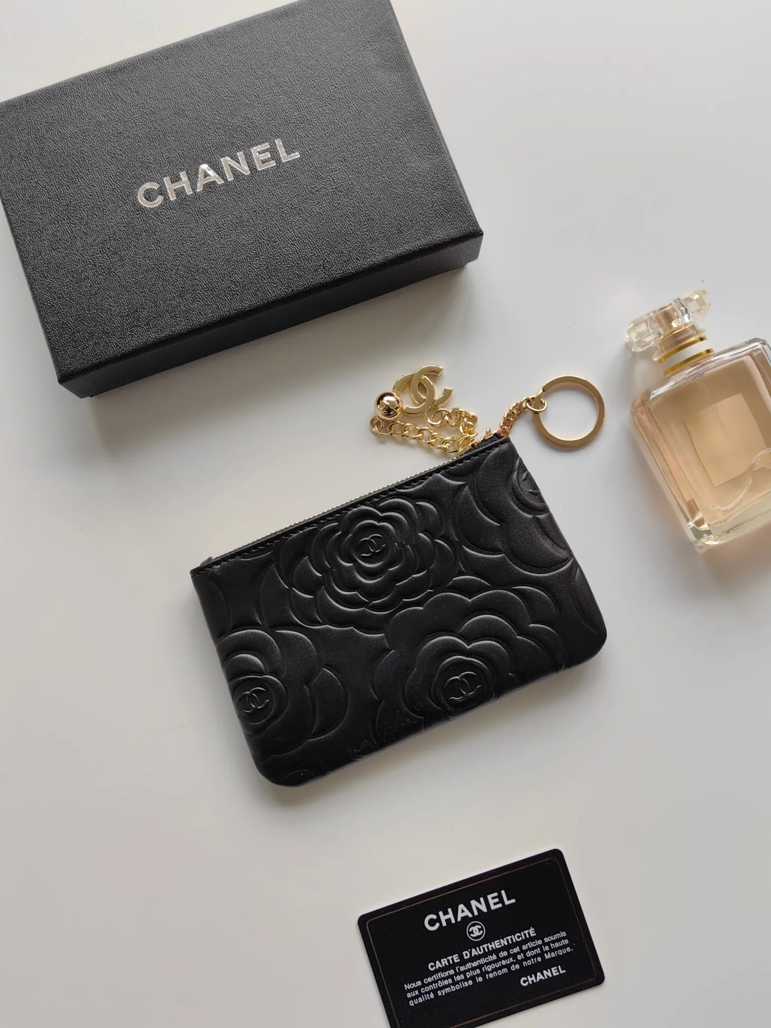 ￥120 CHANEL’s new pendant coin purse💦Model No. A50168 top-quality leather hardware, camellia pattern. Beautiful details, complete package! Size:14-10-1cm
