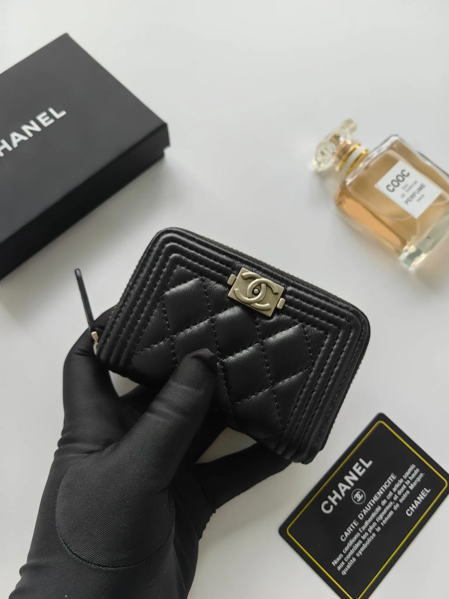 ￥140 Chanel card holder❤Coin purse️❤️Full leather inside and outside. Counter style. Impeccable workmanship details. Adhere to high quality. Style number: A84433 Size: 11.5x8cm