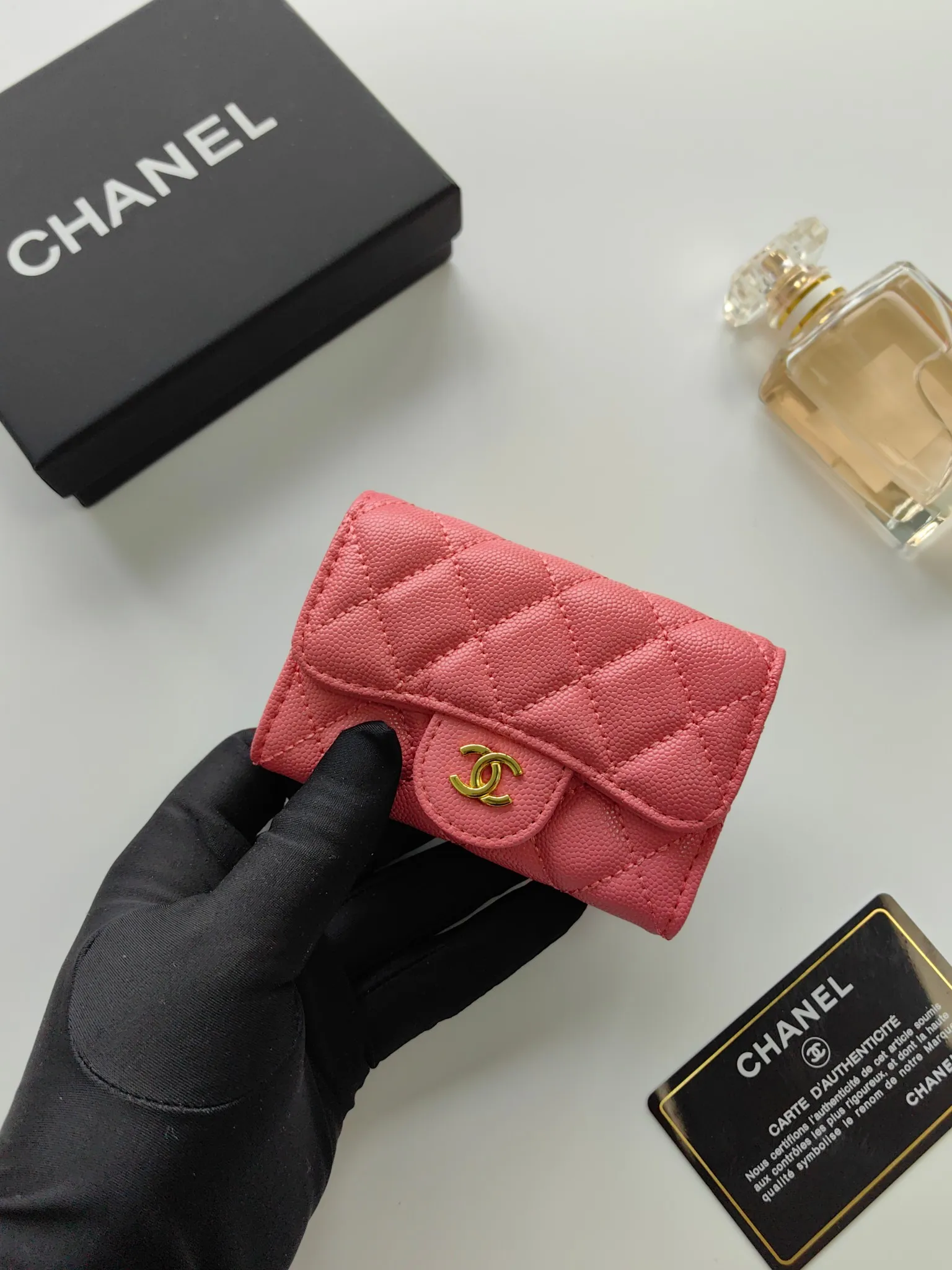 ￥130 CHANEL Chanel classic flap card holder. Imported sheepskin and caviar cowhide, card holder and coin purse integrated, with slip pocket on the back, model number: AP448, size: 7.5 × 11.3 × 2.1 cm
