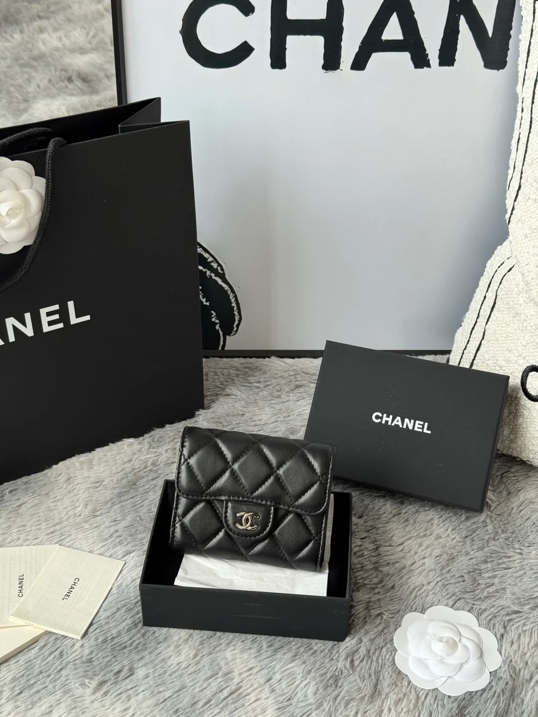 💰360💰Upgraded version of CHANEL. Classic cf card holder 💦Model No. A31504 Top-grade leather hardware, rhombus pattern. Original quality! The details are so beautiful and the complete package! Size 8.5*12.5*2.5 color as shown in the picture