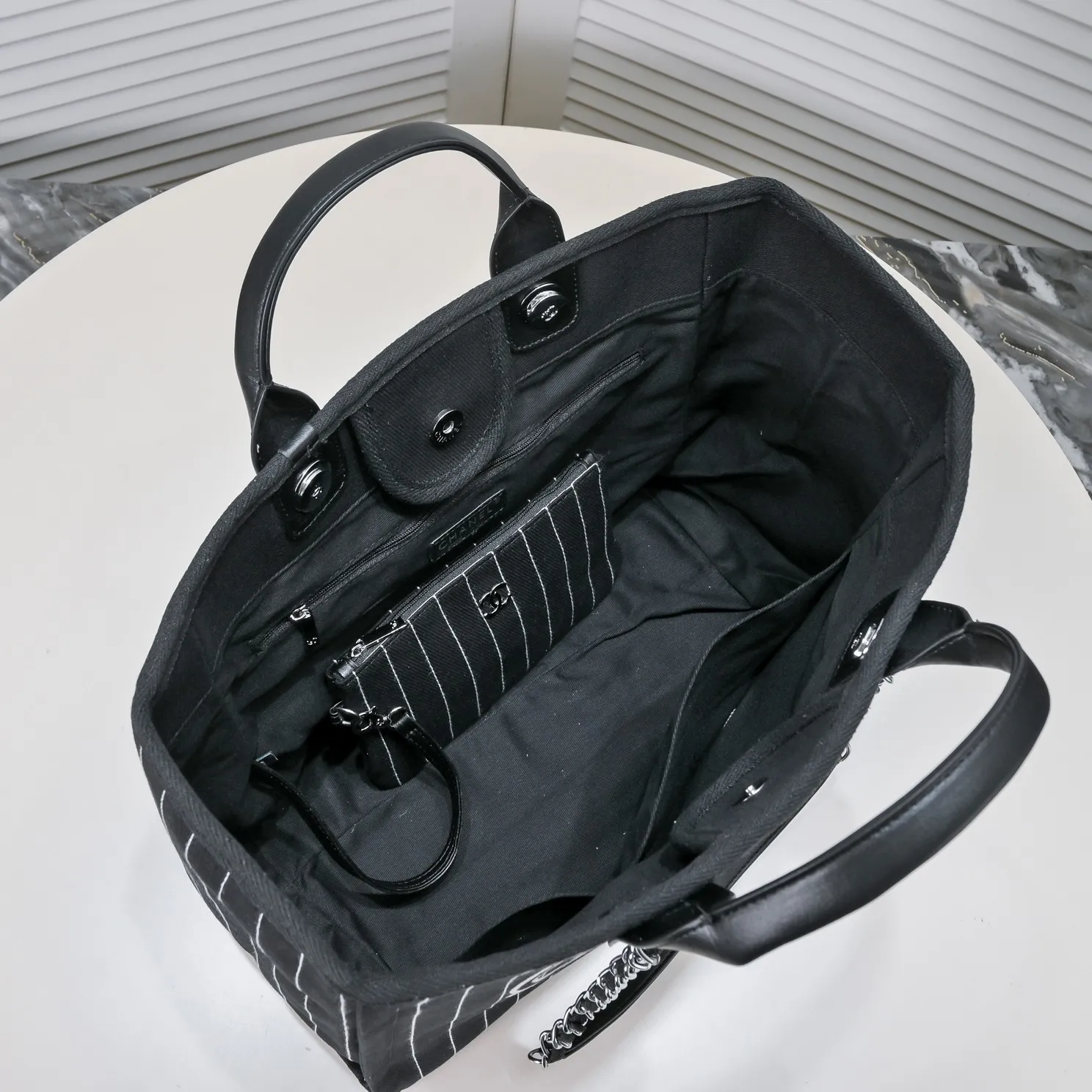 💰420￥Black👑Chanel 2023 new beach bag denim bag🎉🎉Women's shoulder portable shopping bag large capacity mommy fashion simple chain bag✅✅✅👍👍 Style number: 67178-8 Size: top width 48/bottom width 38/height 30/thickness 14 cm