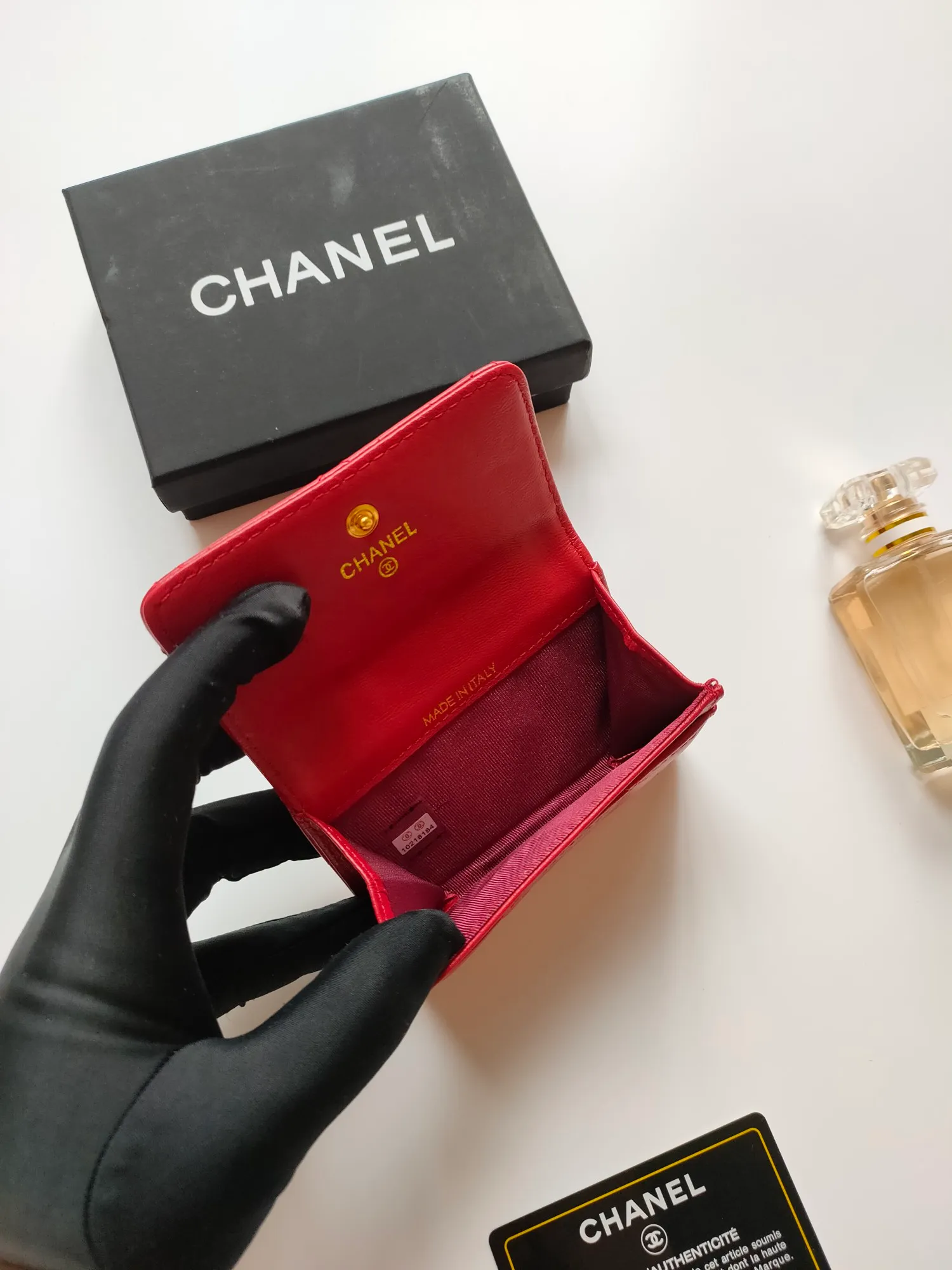 💰120💰CHANEL New Flap Coin Purse [Color][Color][Color] This year’s latest logo is paired with a large rhombus, using imported lambskin and retro hardware...❤️This card holder has a large capacity. It can hold about 1,000 yuan at a 20% discount of 100 yuan, and it can also hold 2.3 cards. ❤️❤️❤️It is very practical! Model number AP3600 size 11*8.5*3cm