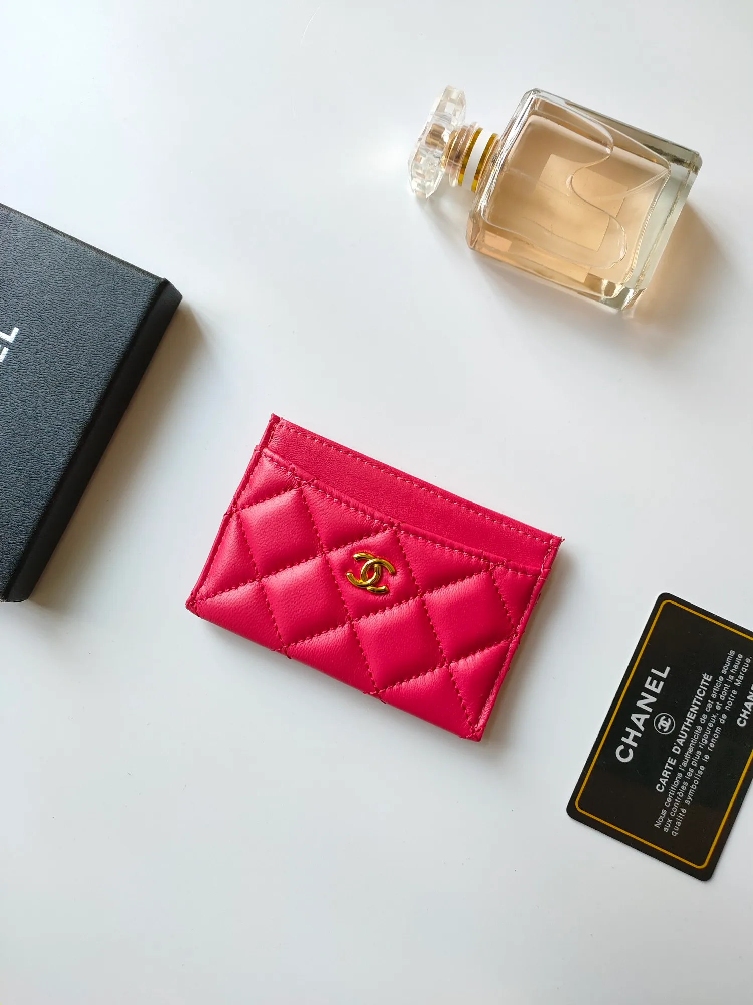 💰90 CHANEL Chanel counter style classic card holder👍Model number: AP446 Size: 7.5×11.2×0.5cm Sheepskin inside and outside😍😍Fine workmanship and high-end quality