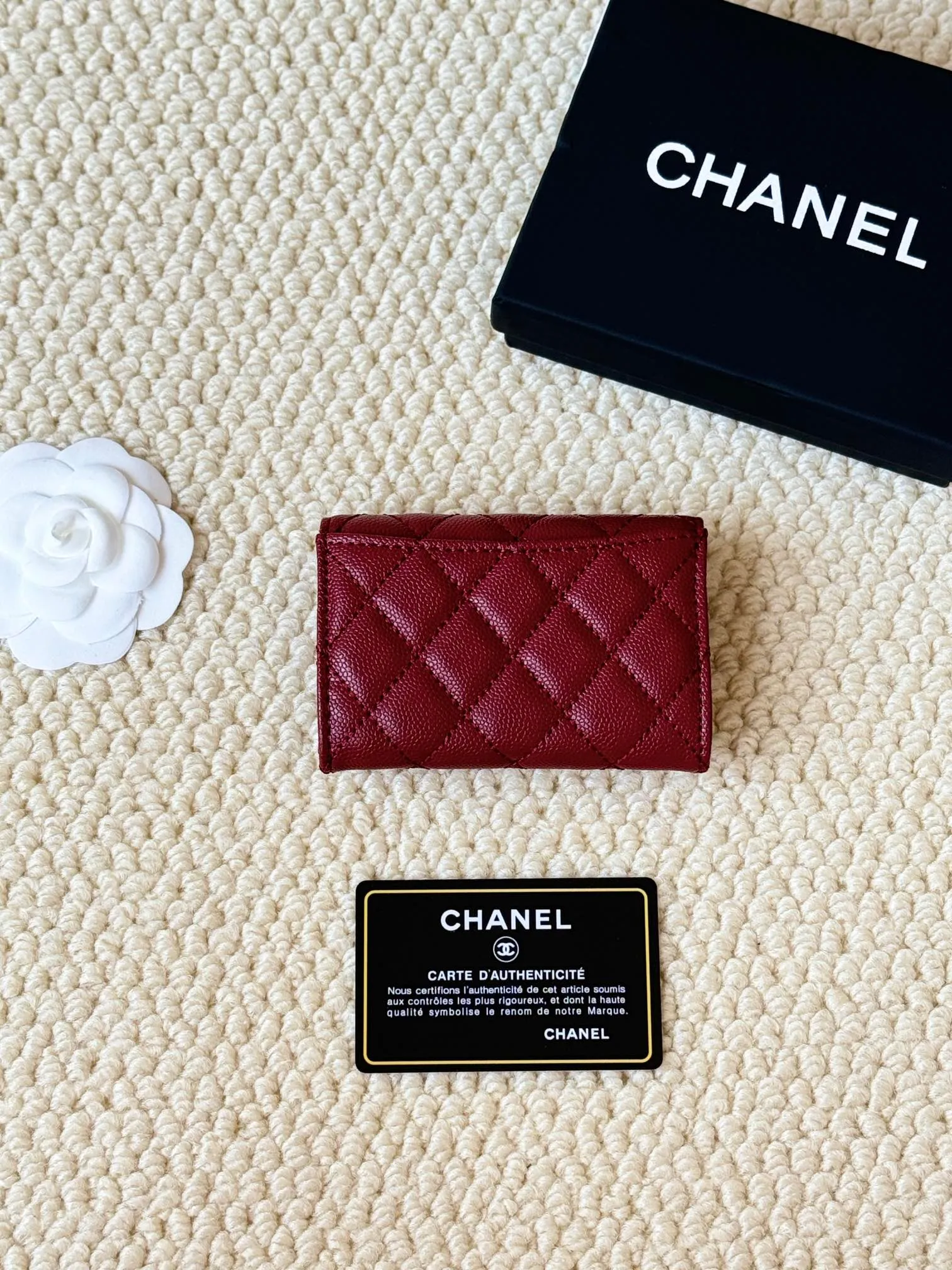 💰120 Style number: AP458chanel The most classic card holder, coin purse, Chanel classic flap card holder. Caviar cowhide, card holder and coin purse in one, with slip pocket on the back. Size: 7.5 × 11.3 × 2.1 cm