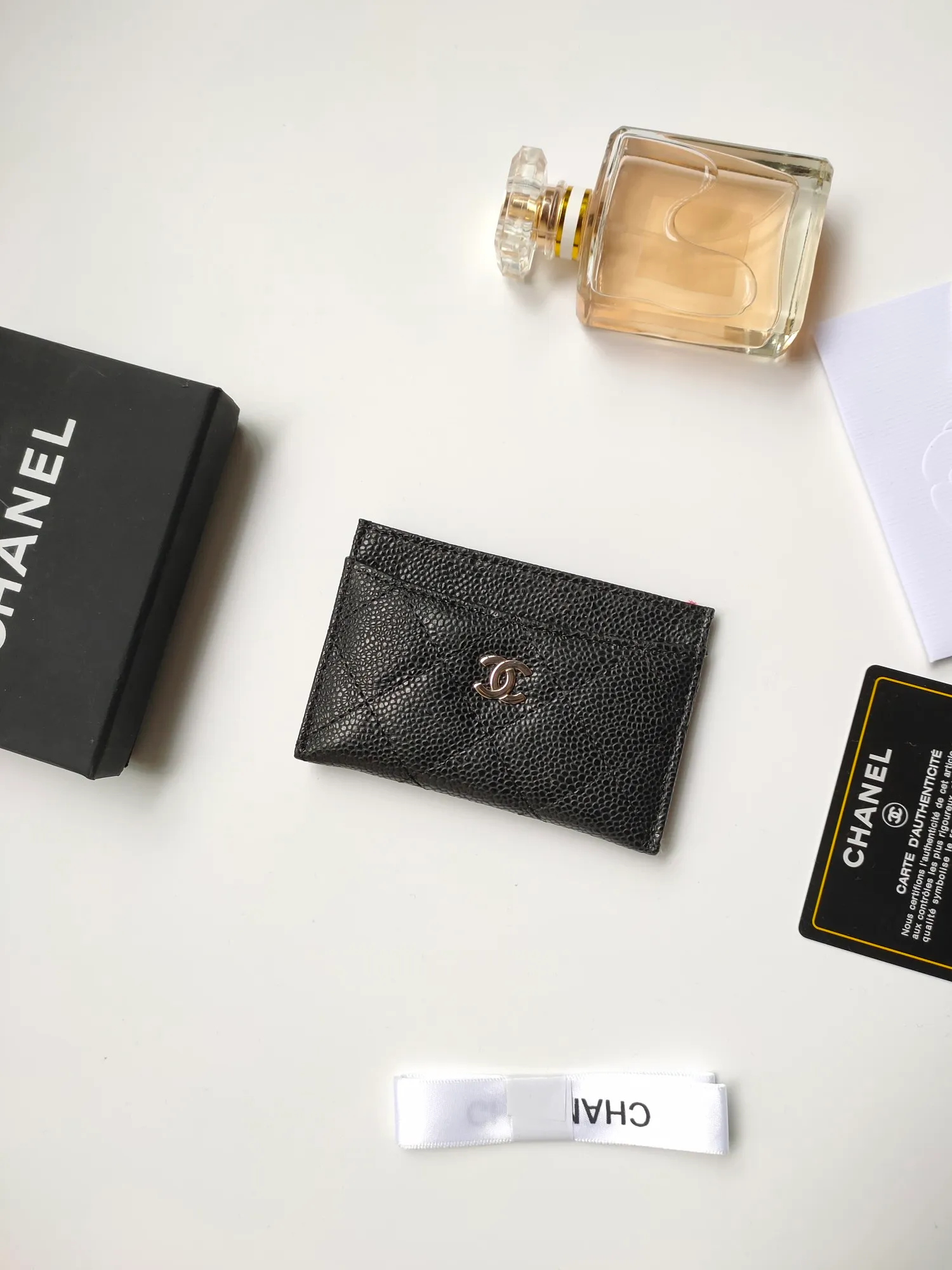 💰90 CHANEL Chanel counter card holder👍Model number: AP446 Size: 7.5×11.2×0.5cm Caviar cowhide on the outside + sheepskin on the inside + gold hardware😍😍Fine workmanship High-end quality [Rose] Complete accessories
