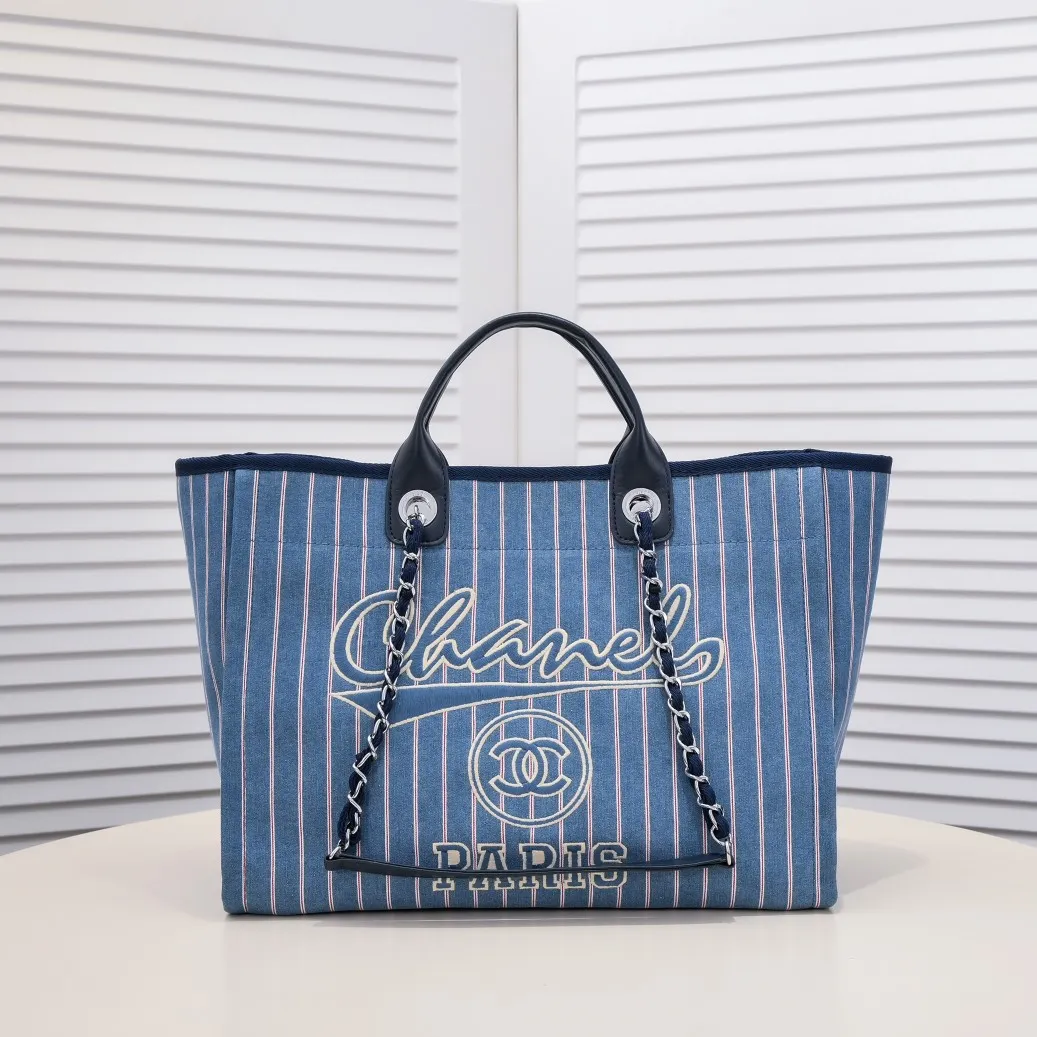 💰400￥👑Chanel 2022 new beach bag denim bag🎉🎉Women's shoulder portable shopping bag large capacity mommy fashion simple chain bag✅✅✅👍👍 Style number: 67178-7 Size: top width 48/bottom width 38/height 30/thickness 14 cm