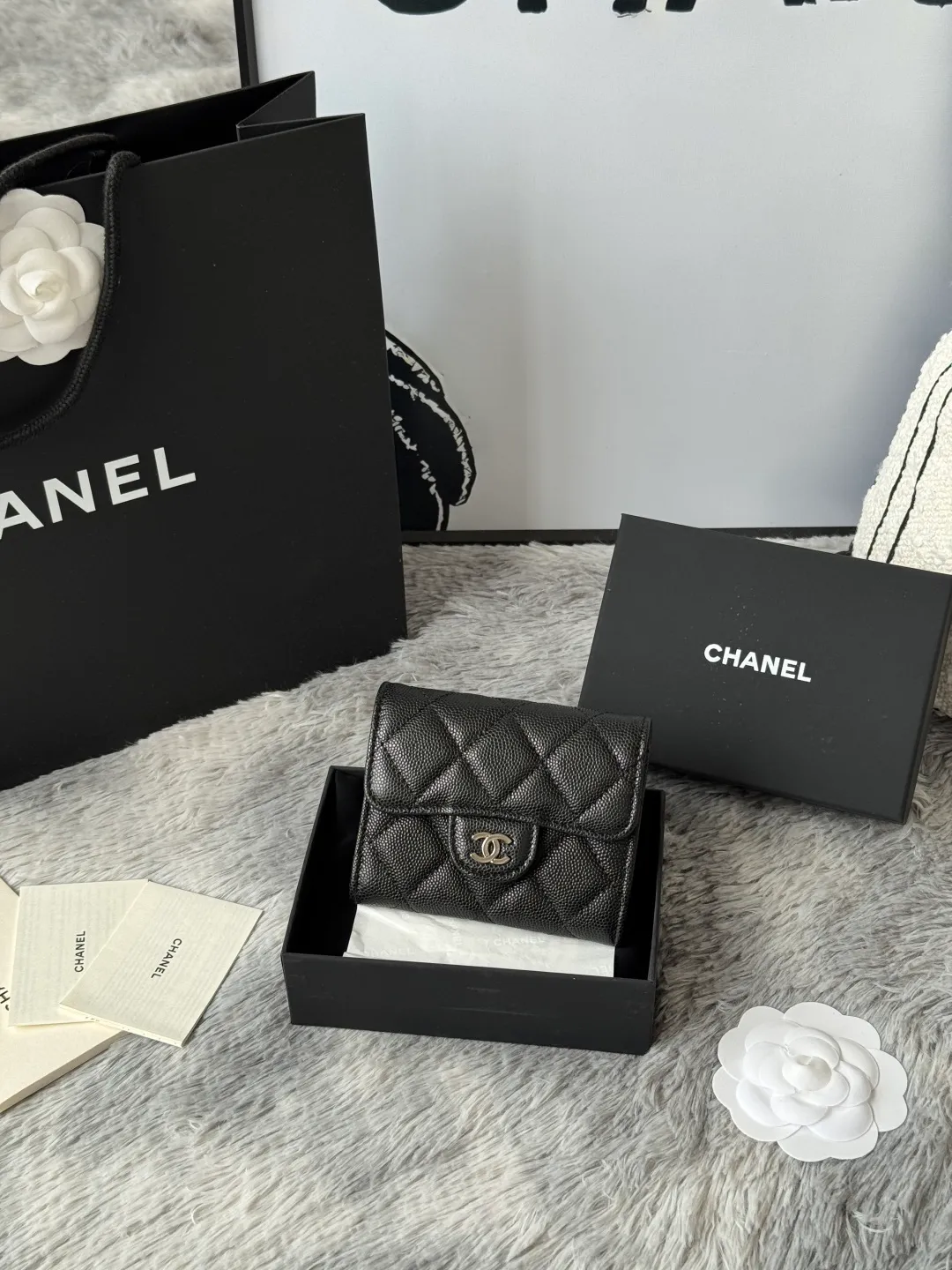 💰360💰Upgraded version of CHANEL. Classic cf card holder 💦Model No. A31504 Top-grade leather hardware, rhombus pattern. Original quality! The details are so beautiful and the complete package! Size 8.5*12.5*2.5 color as shown in the picture