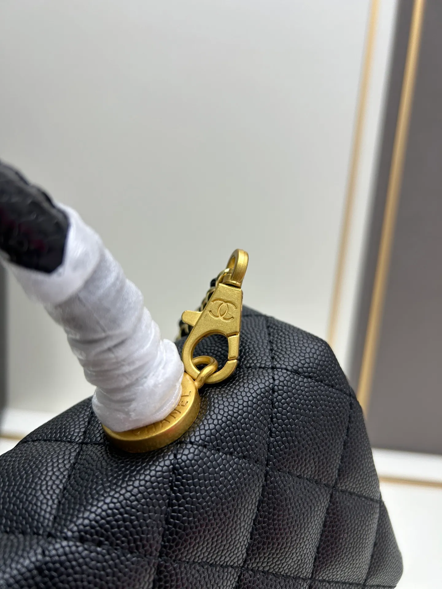 All Categories Chanel Women's Bags (Chanel) Chanel 2402