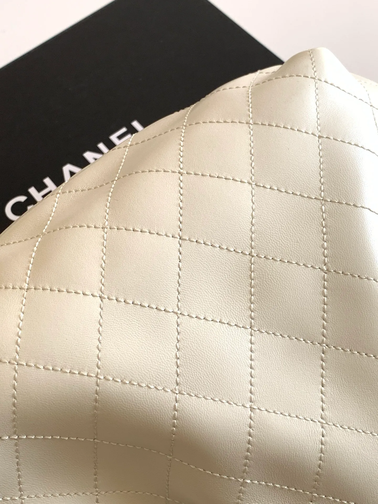 All Categories Chanel Women's Bags 2 (Chanel) Chanel Original AS6010