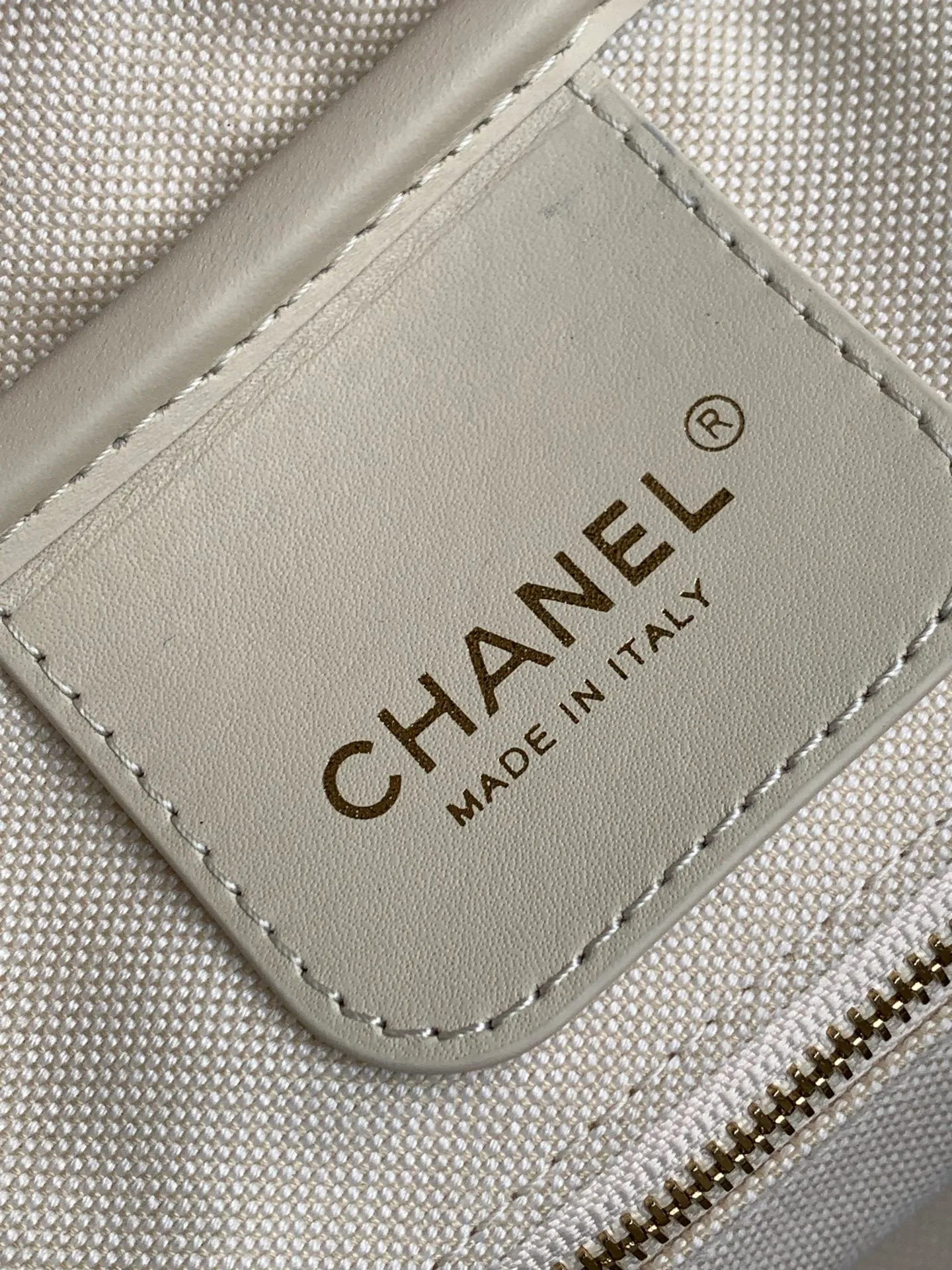 All Categories Chanel Women's Bag 2 (Chanel) Chanel Original Order AS6211