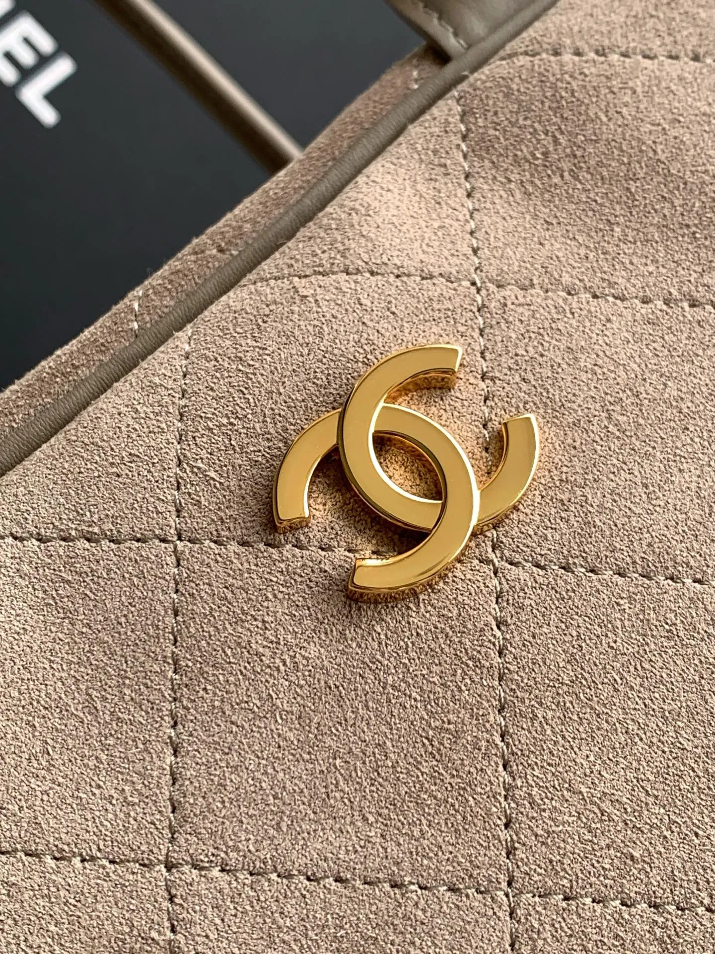 All Categories Chanel Women's Bag 2 (Chanel) Chanel Original Order AS6211