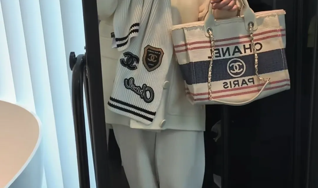 All Categories Chanel Women's Bags 2 (Chanel) Chanel Original Order AS3351