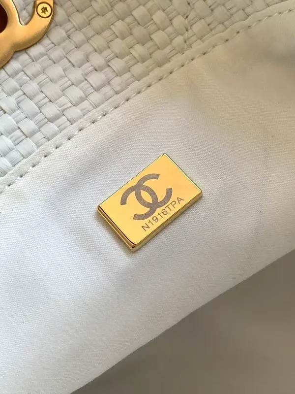 All Categories Chanel Women's Bags 2 (Chanel) Chanel Original AS6015