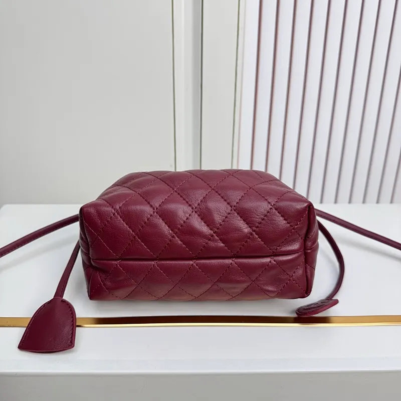 All Categories Official Website "Brand Women's Bags" Women's Bags 💙 Chanel 2026 Official Website CHANEL Diamond Drawstring Bucket Bag
