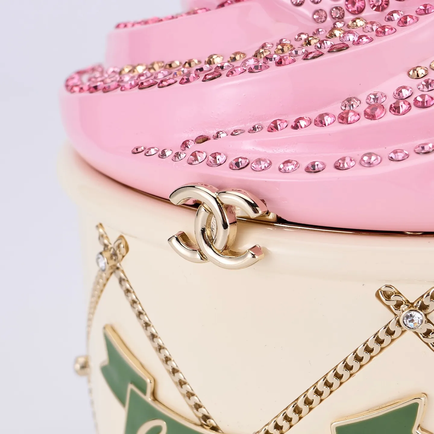 All Categories Chanel Women's Bags (Chanel) Chanel B22735