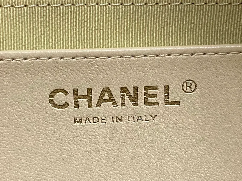 All Categories Chanel Women's Bags 2 (Chanel) Chanel Original AS5302