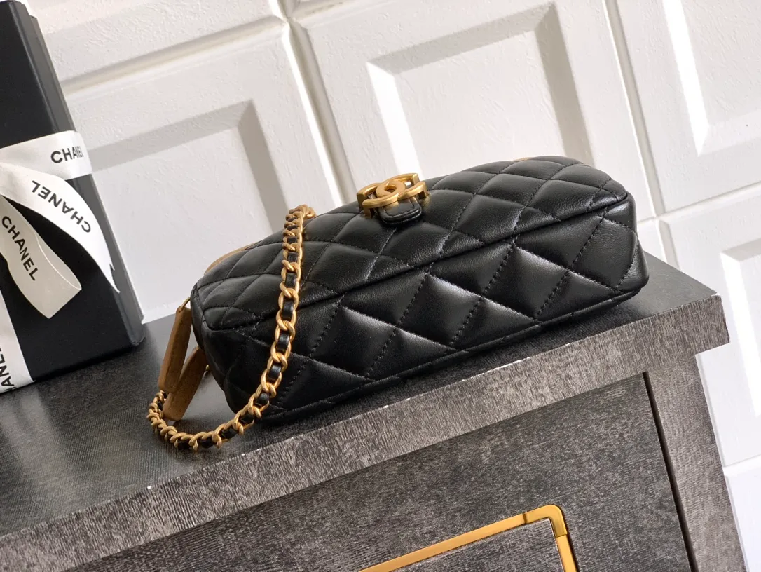 All Categories Chanel Women's Bags (Chanel) Chanel 1017