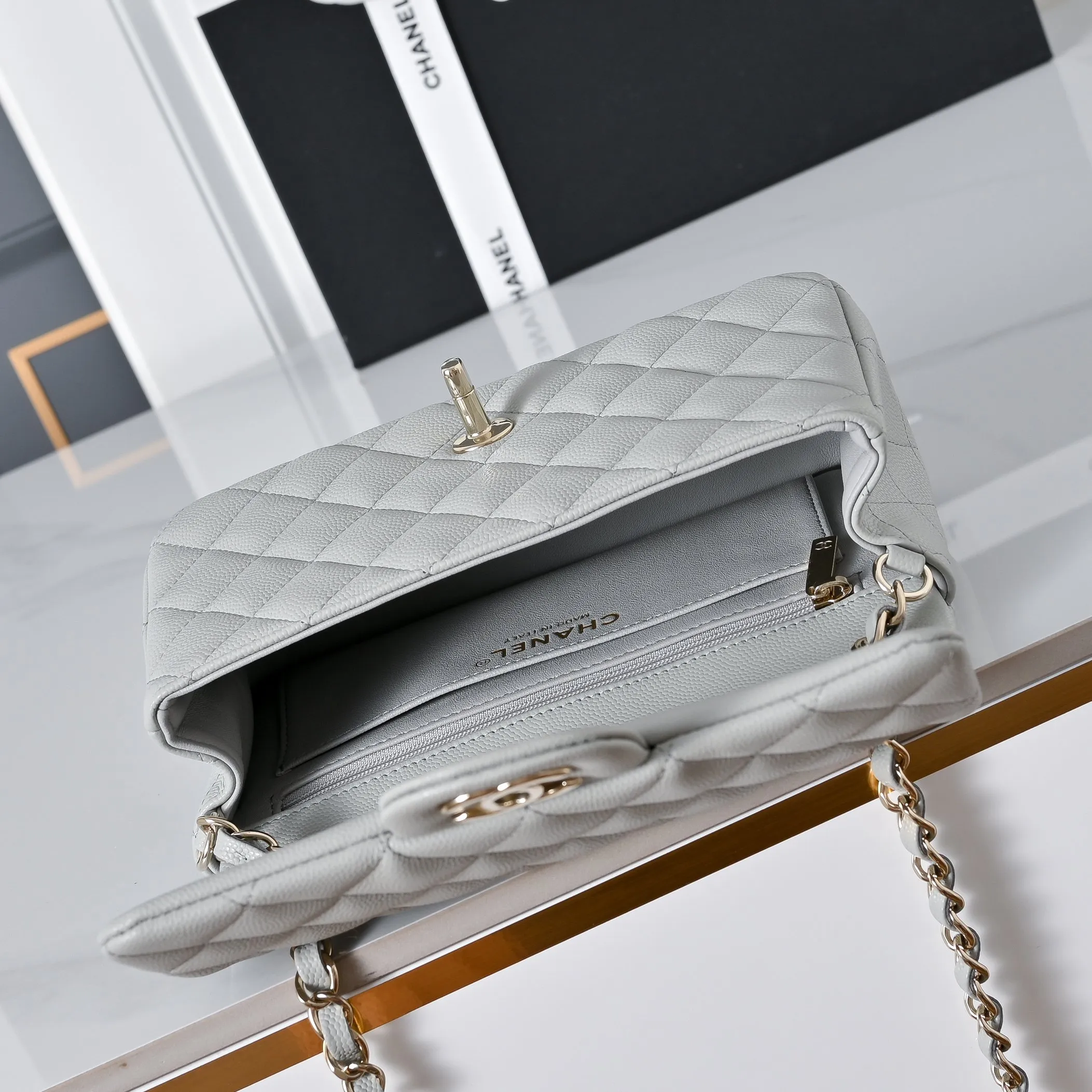 All Categories Chanel Women's Bags 2 (Chanel) Chanel Original A69900 Small Ball Pattern
