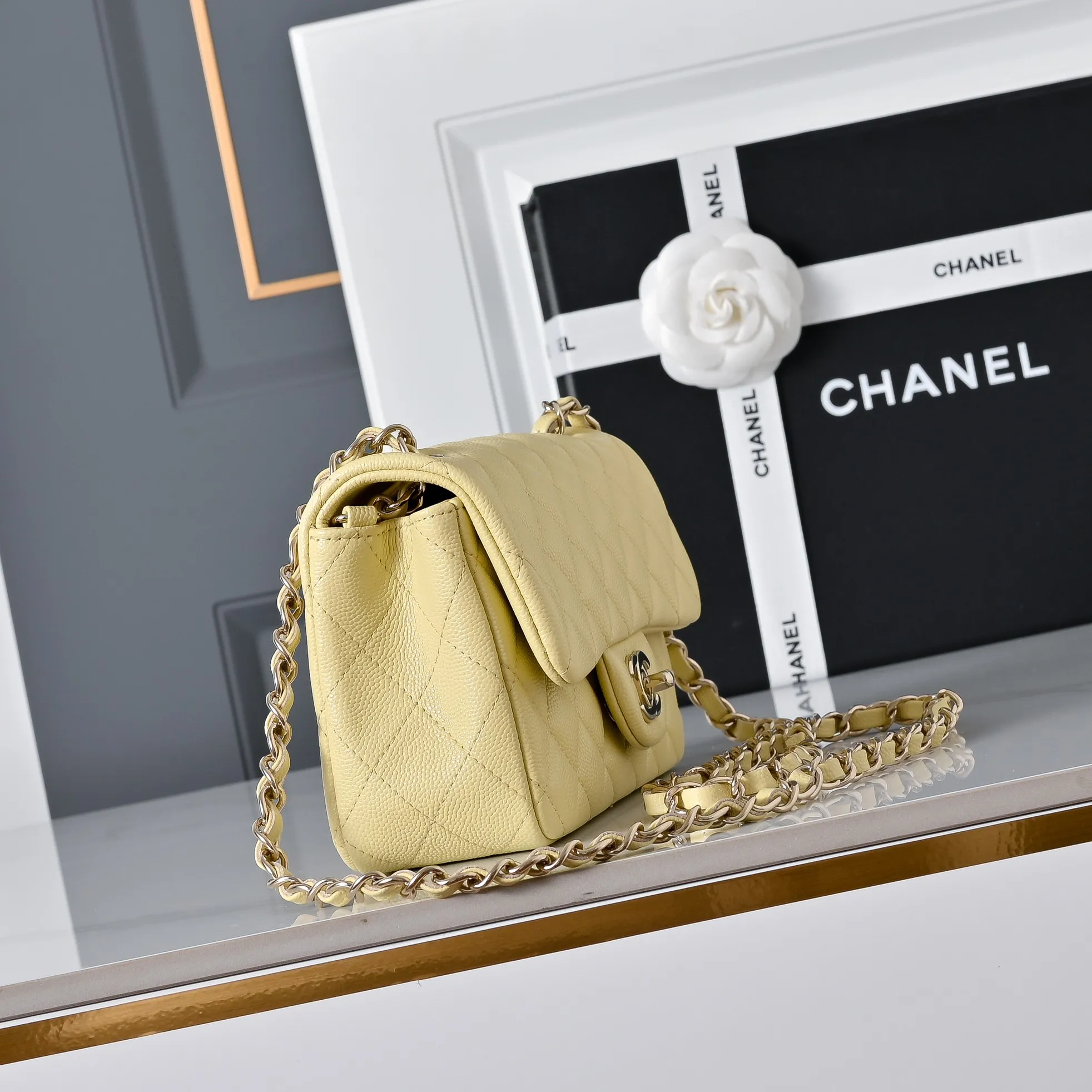All Categories Chanel Women's Bags 2 (Chanel) Chanel Original A69900 Small Ball Pattern