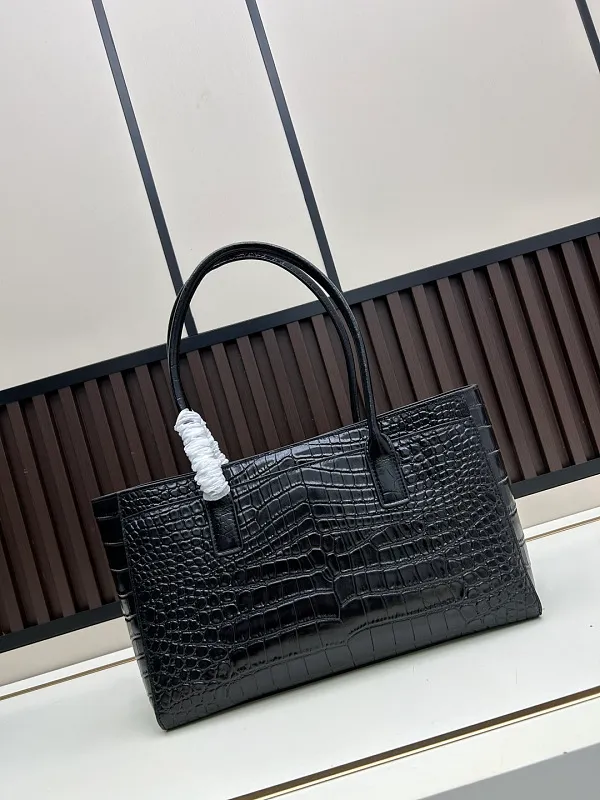 All Categories Chanel Women's Bags (Chanel) Chanel C010