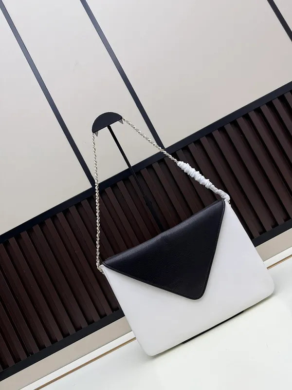 All Categories Chanel Women's Bags (Chanel) Chanel 1A027