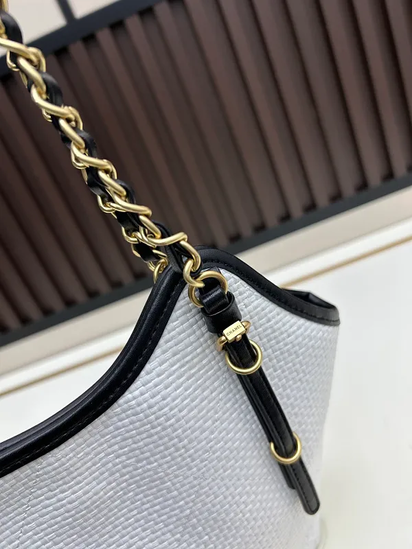 All Categories Chanel Women's Bags (Chanel) Chanel 3020