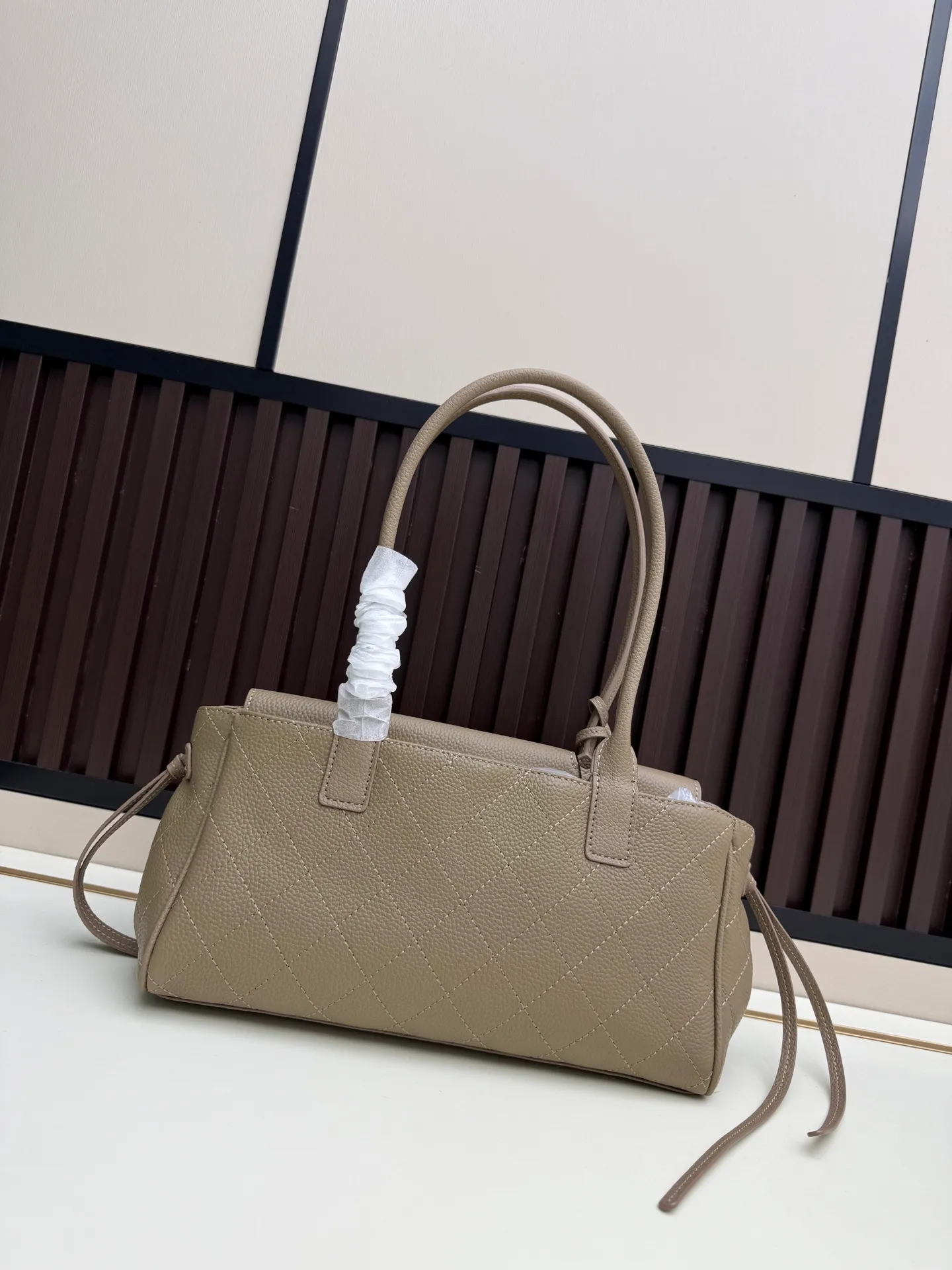 All Categories Official Website "Brand Women's Bags" Women's Bags 💙 Chanel 2026 New CHANEL Togo Cow Leather Tote Handbag