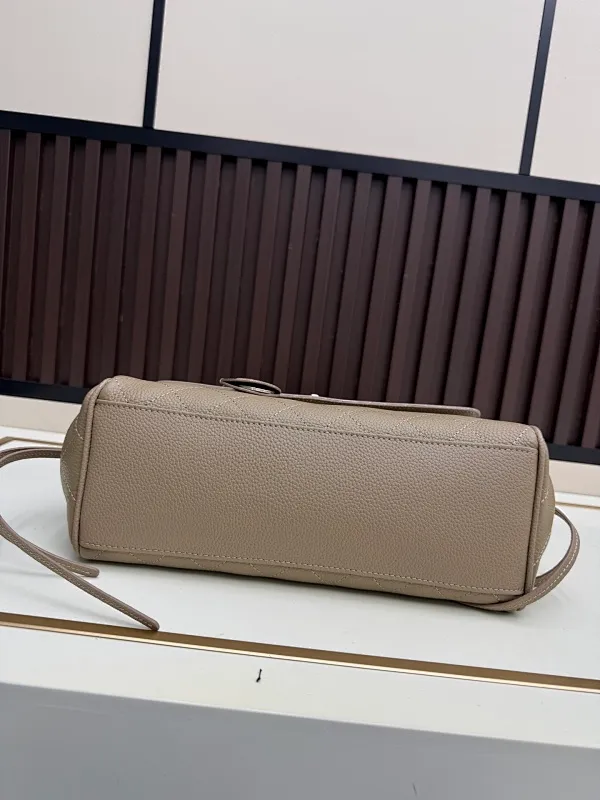 All Categories Official Website "Brand Women's Bags" Women's Bags 💙 Chanel 2026 New CHANEL Togo Cow Leather Tote Handbag