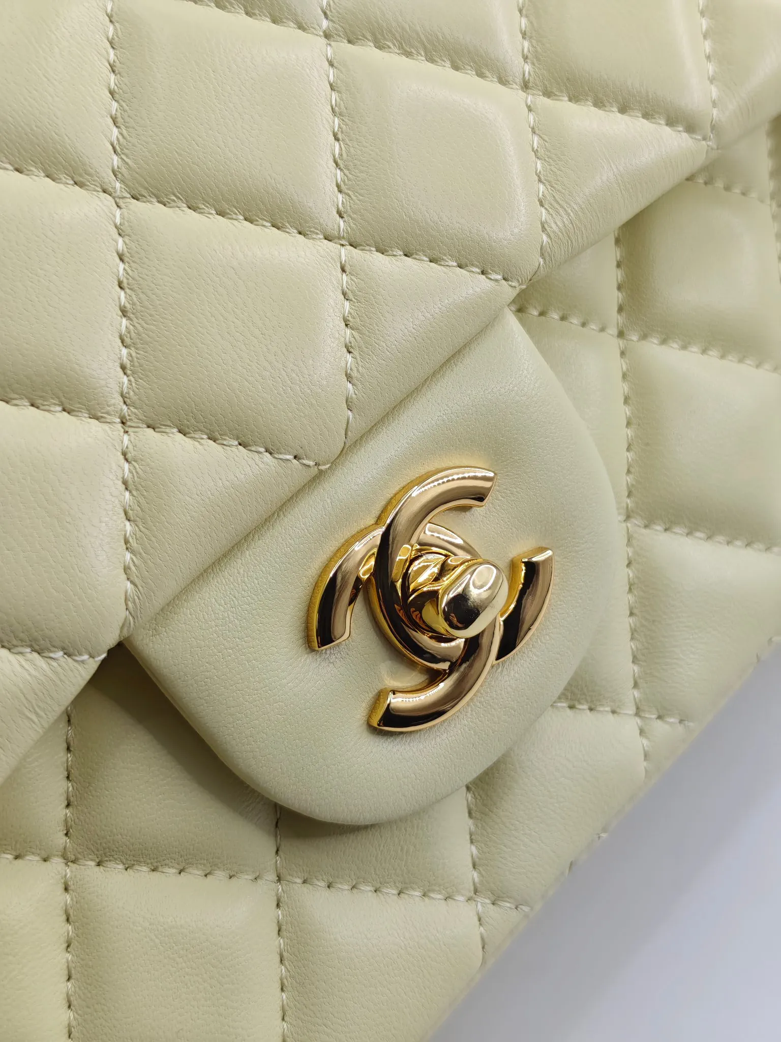 All Categories Chanel Women's Bags 2 (Chanel) Chanel Original Order A01112