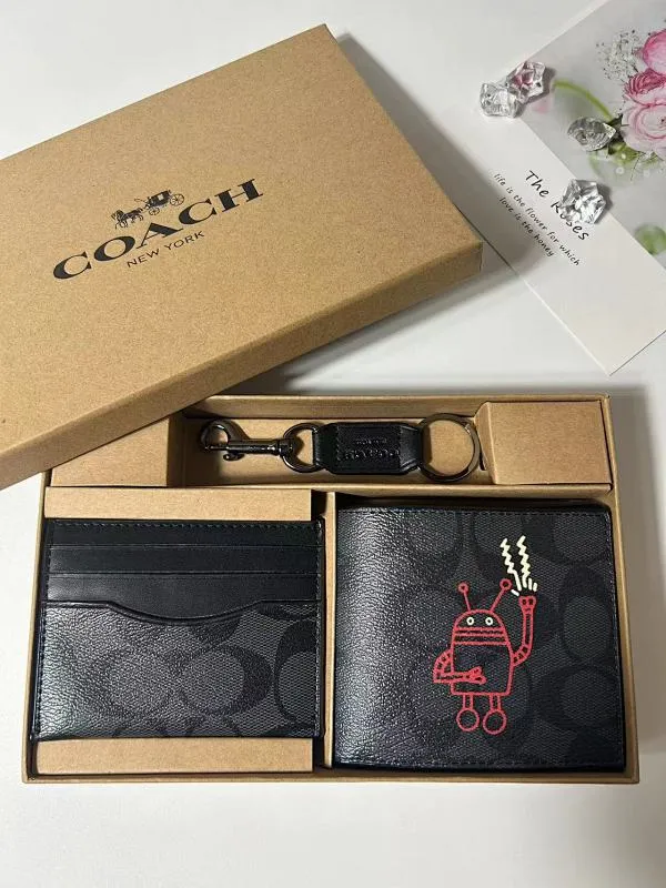 All categories Coach wallet (COACH) Coach three-piece set