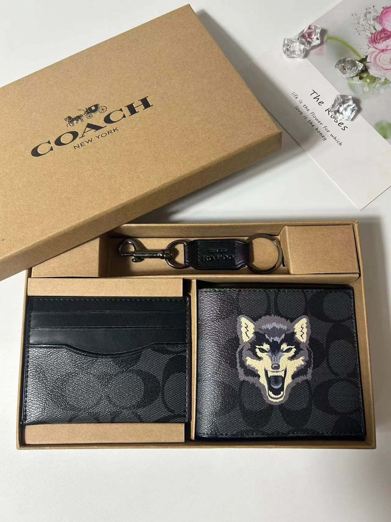 All categories Coach wallet (COACH) Coach three-piece set