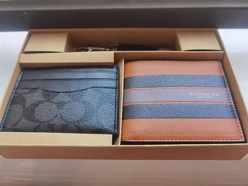 All categories Coach wallet (COACH) Coach three-piece set