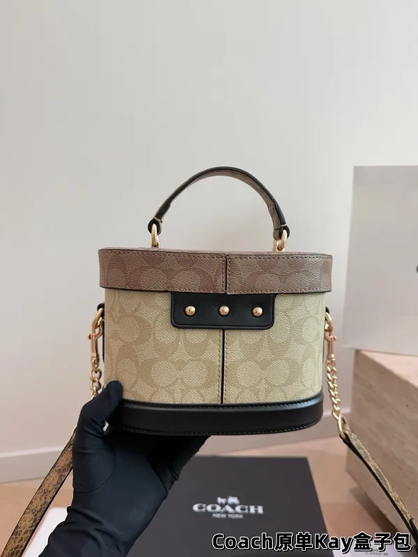 All Categories Official Website "Brand Women's Bags" Women's Bags 💙 COACH 2026 New COACH Crossbody Bag