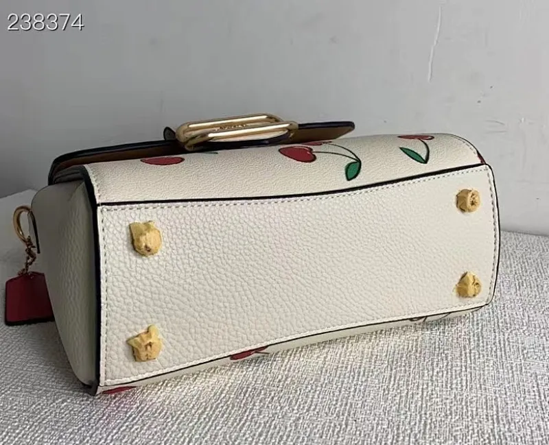 All Categories Official Website "Brand Women's Bags" Women's Bags 💙 COACH 2023 latest COACH crossbody bag