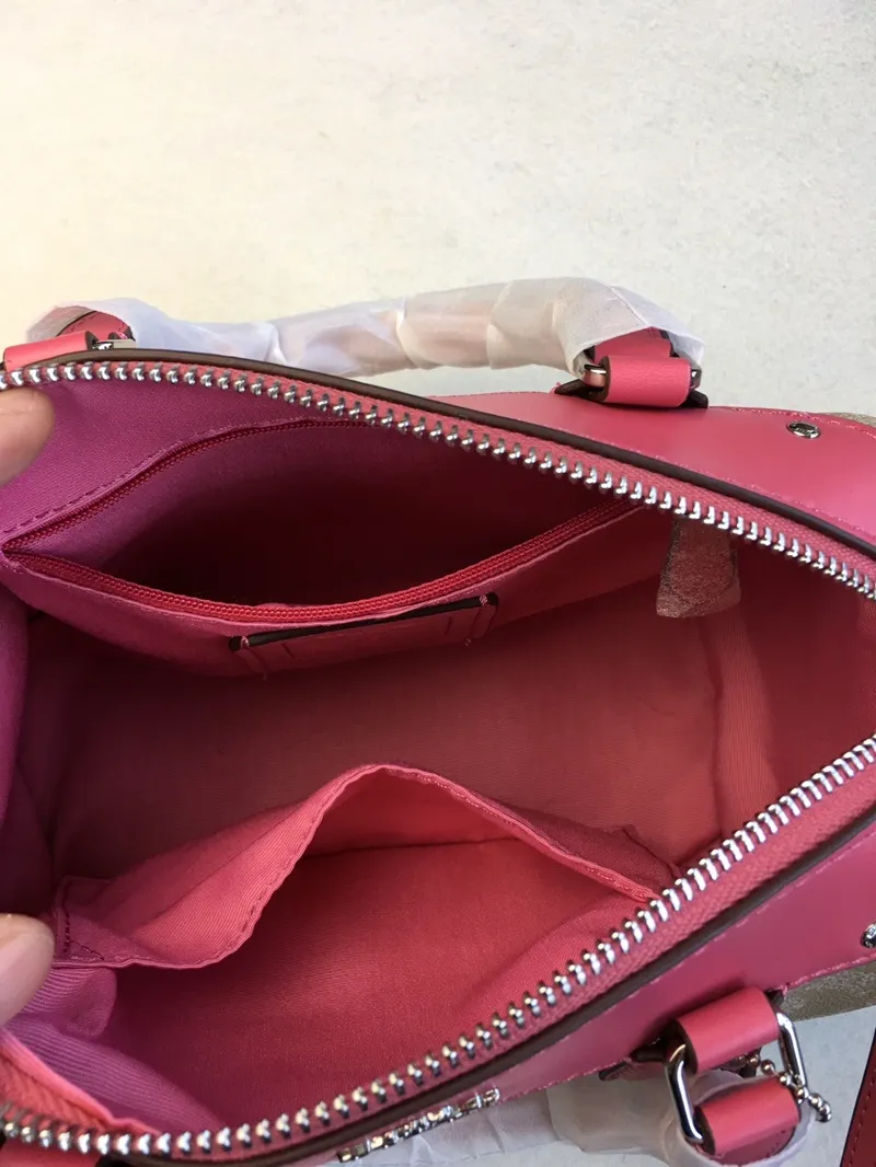 All Categories Official Website "Brand Women's Bags" Women's Bags 💙 COACH 2023 latest COACH crossbody bag