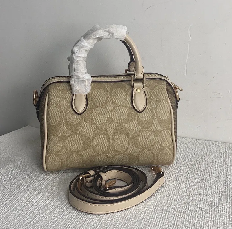 All Categories Official Website "Brand Women's Bags" Women's Bags 💙 COACH 2024 latest model COACH crossbody bag